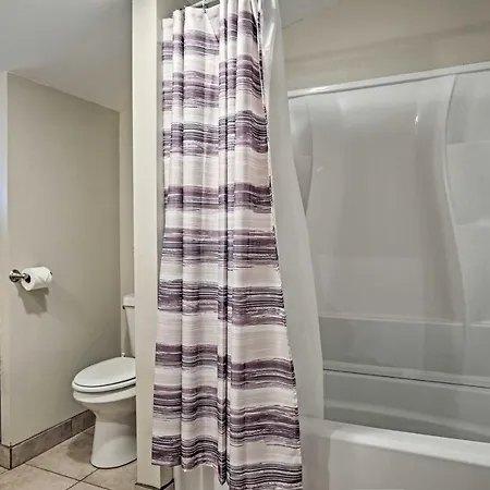 Walk To Canal St Trolley! Mid-City Nola Retreat Apartment *