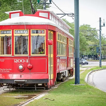 Walk To Canal St Trolley! Mid-City Nola Retreat Apartment