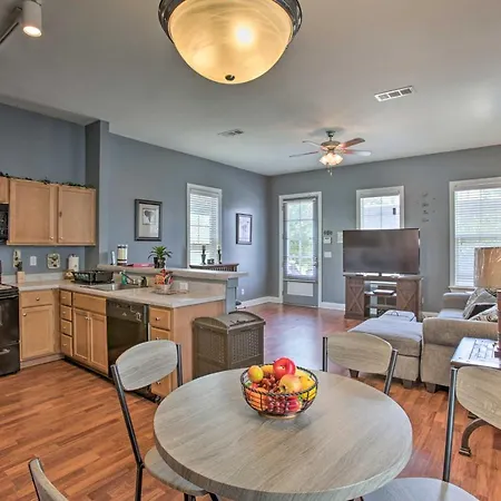 Holiday home Nola 2 Blocks To Streetcar, Cafes & Bars
