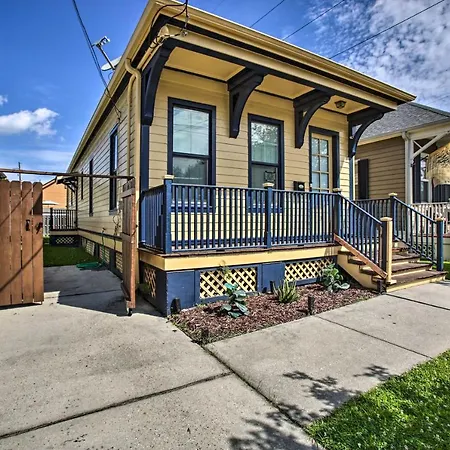 Holiday home Nola 2 Blocks To Streetcar, Cafes & Bars