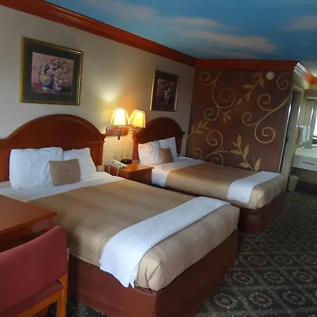 Hotel Nola &