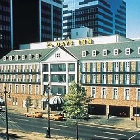 The Canal Street Plaza Hotel New Orleans