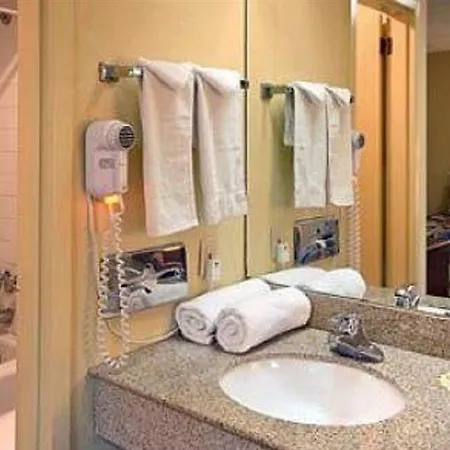 The Canal Street Plaza Hotel