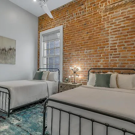 The Magnolia Apartment