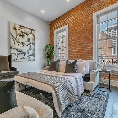 The Magnolia Apartment *