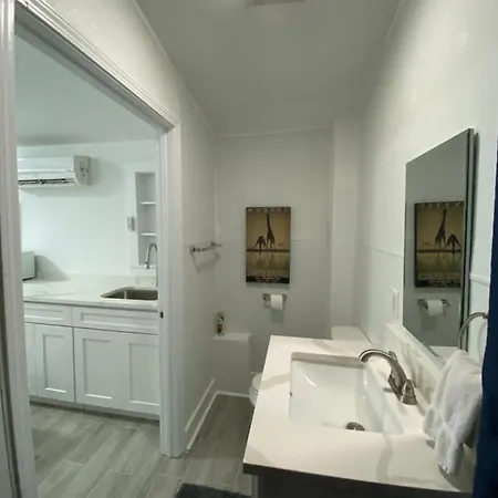 Antonine Upper Garden District 2*