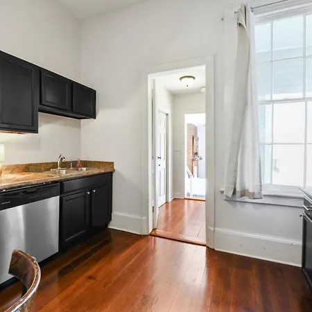Aparthotel Montgomery House