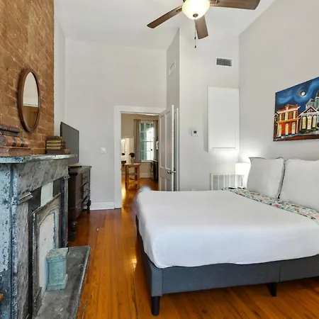 Aparthotel Montgomery House