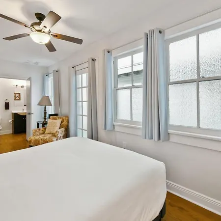 Montgomery House 4*