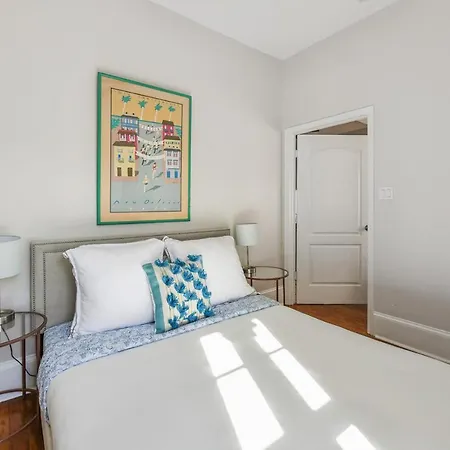 Aparthotel Montgomery House 4*