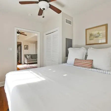 Montgomery House Aparthotel New Orleans