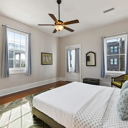 Montgomery House 4*