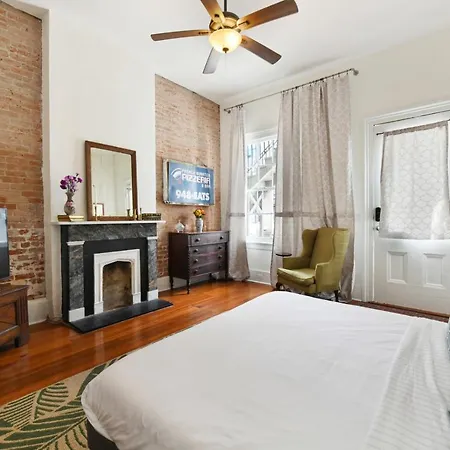 Montgomery House 4*
