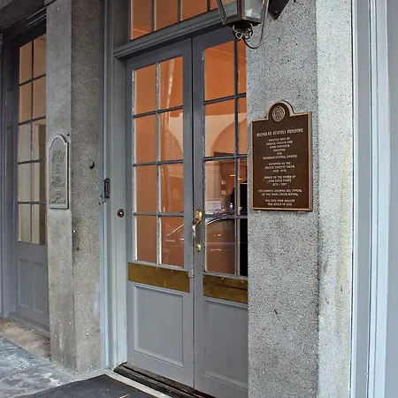 St. Helene Hotel