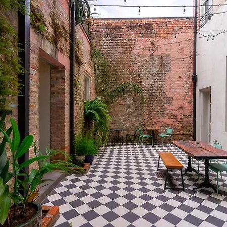 Hotel Catahoula