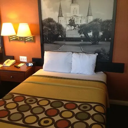 Super 8 By Wyndham 2* New Orleans