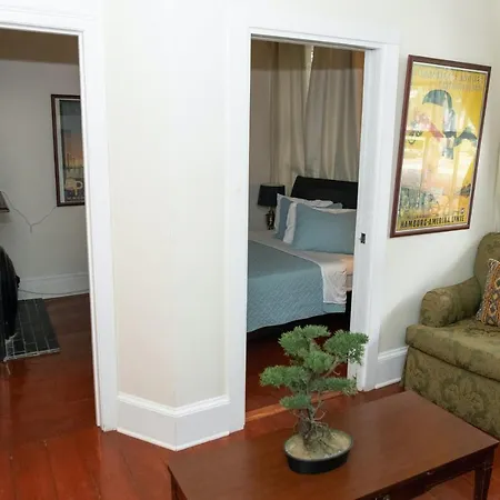 The Esplanade Mansion Bed & Breakfast