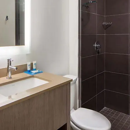 Hotel Hyatt House Downtown 3*