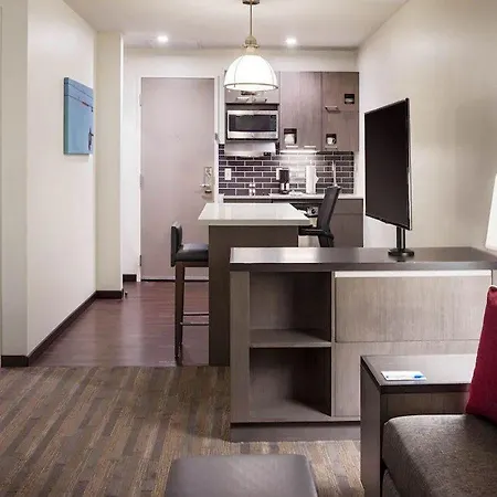 Hotel Hyatt House Downtown New Orleans