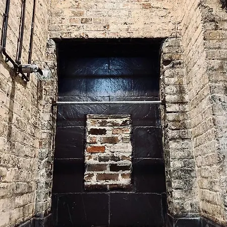 Bed & Breakfast At The Old Jail