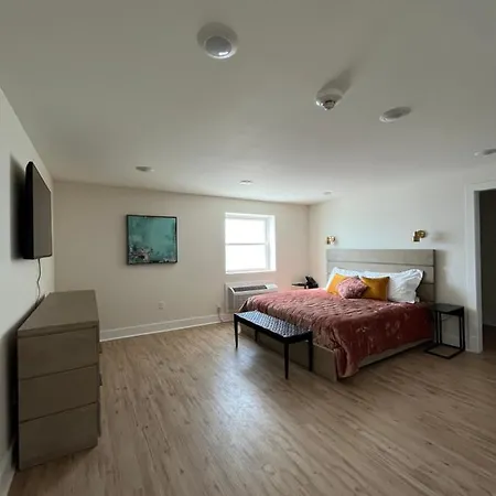 Lucky Hotel 3*