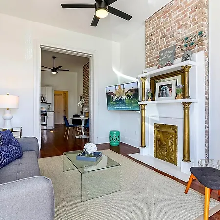 Apartment Private 2br In Uptown By Hosteeva *