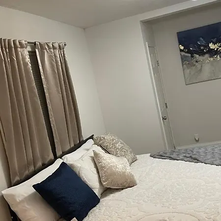 Pr10 Holy Cross Oasis 30 Day Minimum Guest house *