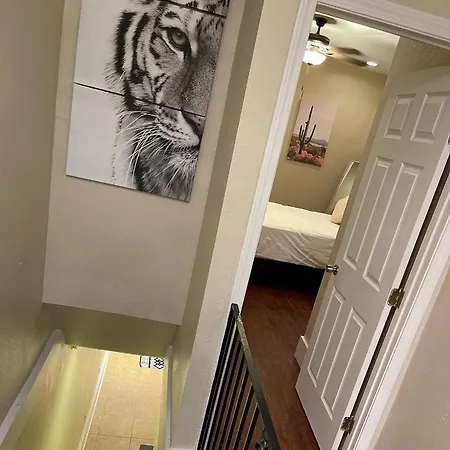 Guest house Pr10 Holy Cross Oasis 30 Day Minimum New Orleans