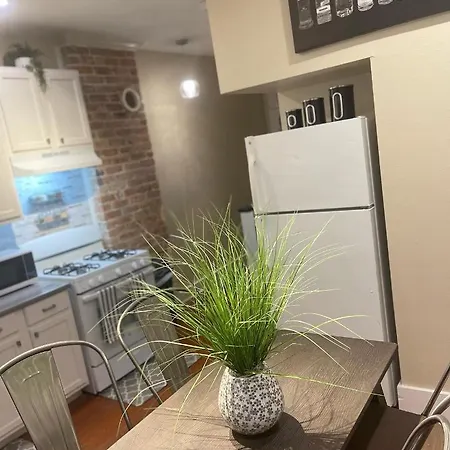 Guest house Pr10 Holy Cross Oasis 30 Day Minimum *