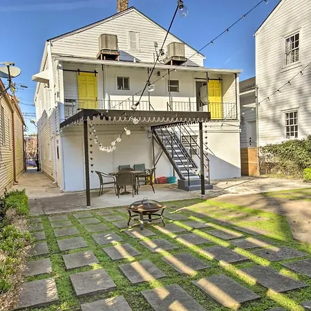 Uptown Nola On Magazine Street W/ Backyard!