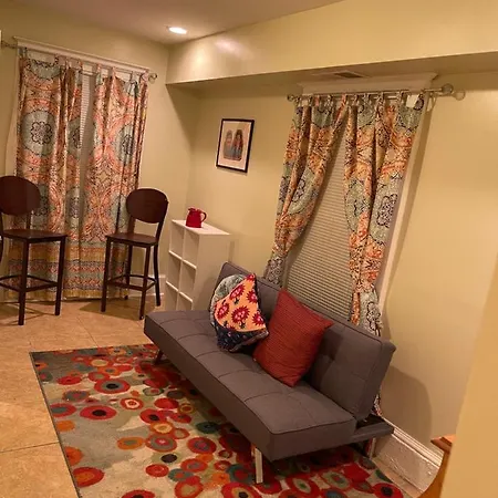 Guest house Pr10 Holy Cross Oasis 30 Day Minimum