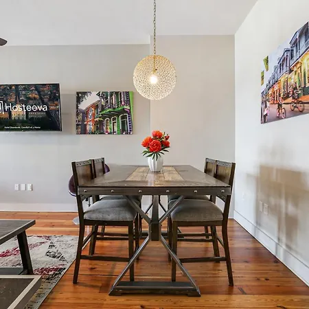2 Bedroom Elegant In Downtown *