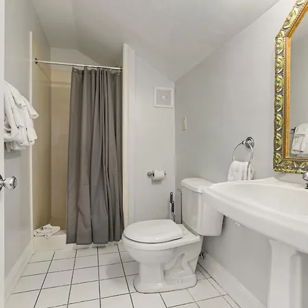 Express Close To Amenities * New Orleans