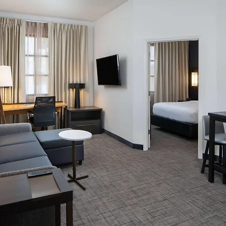 Sonesta Es Convention Center Hotel 3*