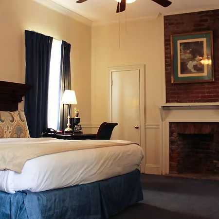 Hotel St. Pierre French Quarter