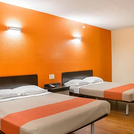 Hotel 6-new Orleans, La - Near Downtown