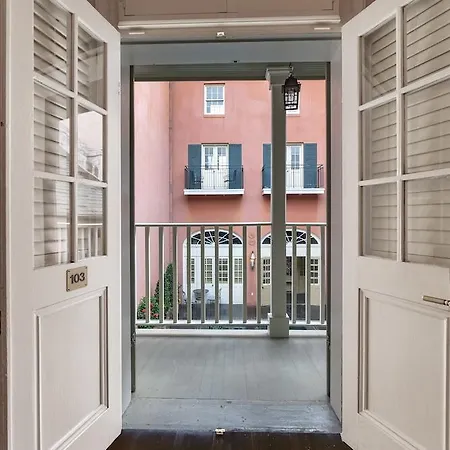Hotel Dauphine Orleans 3*