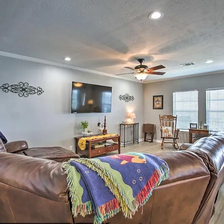 Holiday home Waterfront W/ Private Dock & Pier