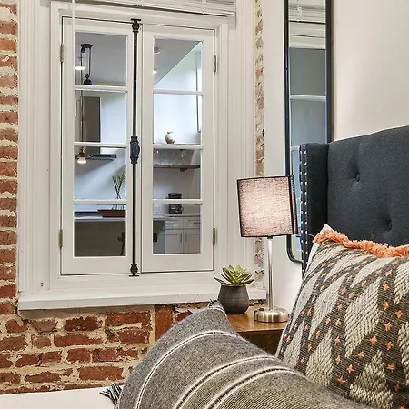 3bd / 6 Guests / Phenomenal Location New Orleans