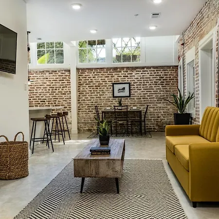 Apartment 3bd / 6 Guests / Phenomenal Location