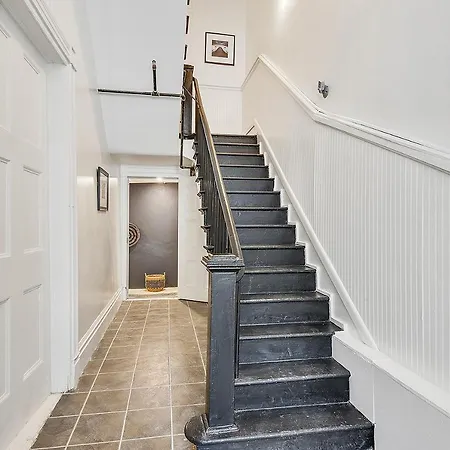 Apartment 3bd / 6 Guests / Phenomenal Location
