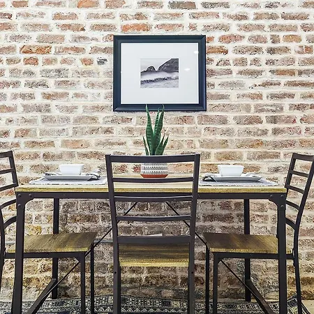 Apartment 3bd / 6 Guests / Phenomenal Location New Orleans