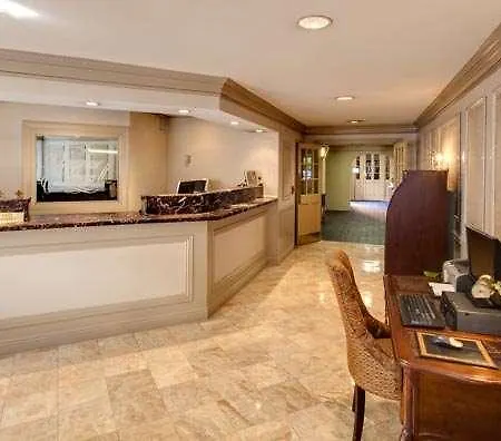 Hotel Dauphine Orleans 3*