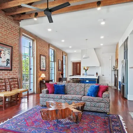Fab 1838 Garden District 5br With Parking And Balcony * New Orleans