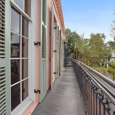 Fab 1838 Garden District 5br With Parking And Balcony Apartment *