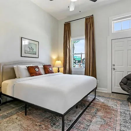 Apartment Renovated Historic 4br House Near Magazine St & Uptown New Orleans