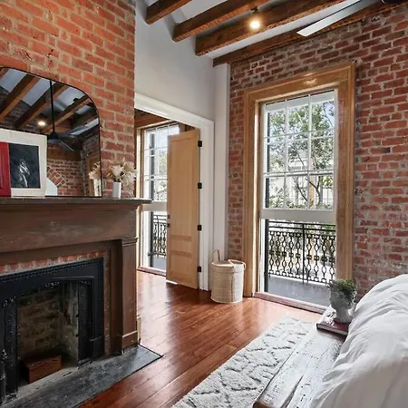 Historic Garden District 5br With Parking And Balcony New Orleans