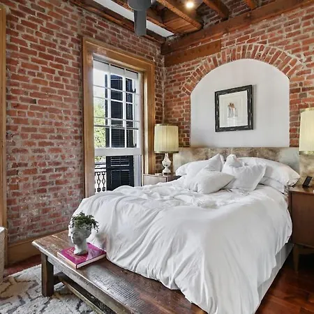 Historic Garden District 5br With Parking And Balcony *
