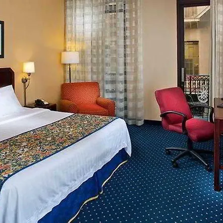 Courtyard By Marriott Downtown Near The French Quarter Hotel New Orleans