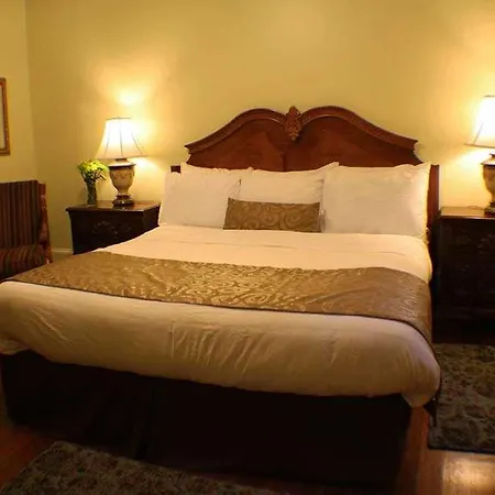 Historic Streetcar Hotel New Orleans